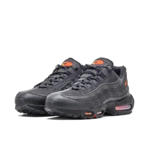 nk air max 95 ess black and red