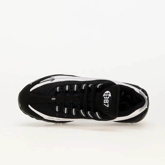 nk air max 95 ess black and white nk air max 95 ess black and white